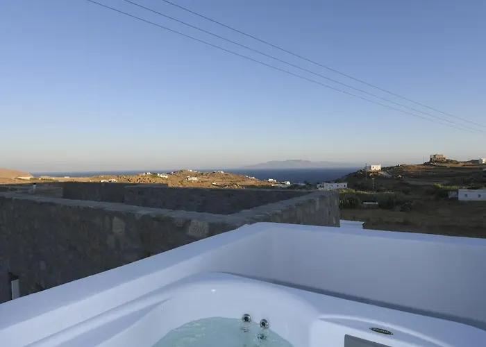 The Ammonite Отель Plintri