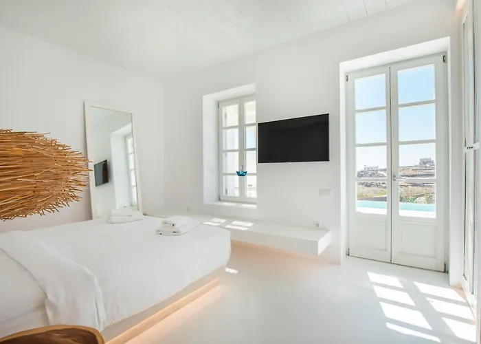 The Ammonite Отель Plintri